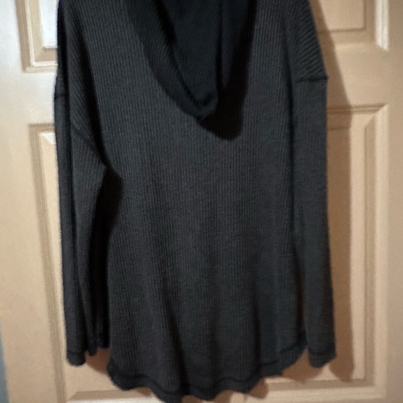 Black Ribbed Button-Up Cardigan - Picture 3 of 5